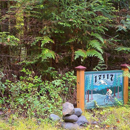 Four Stone Lodge Greenwater Екстериор снимка