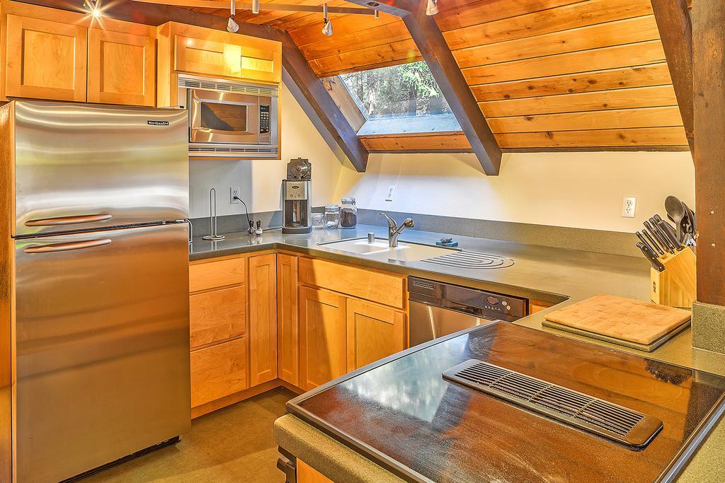 Four Stone Lodge Greenwater Екстериор снимка