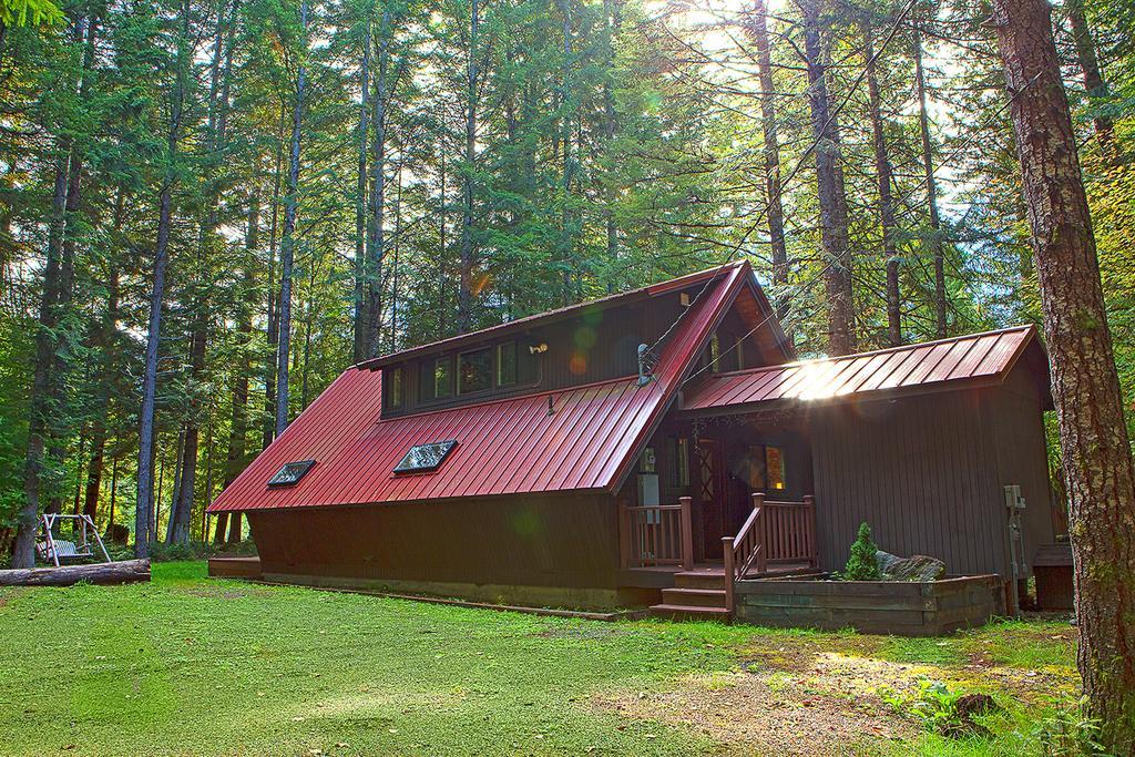 Four Stone Lodge Greenwater Екстериор снимка