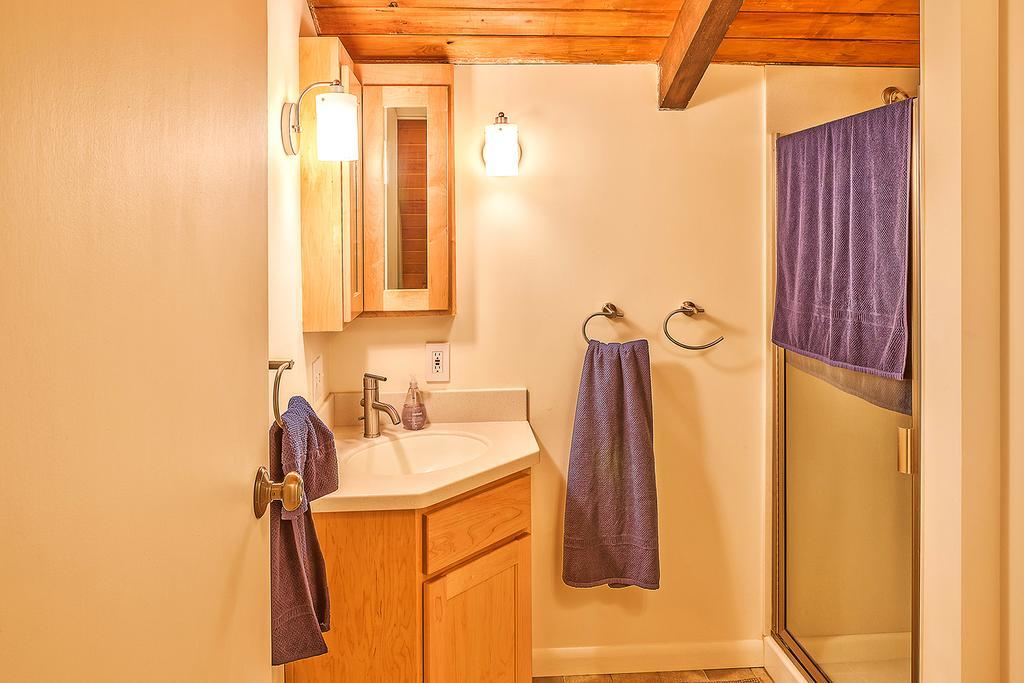 Four Stone Lodge Greenwater Екстериор снимка