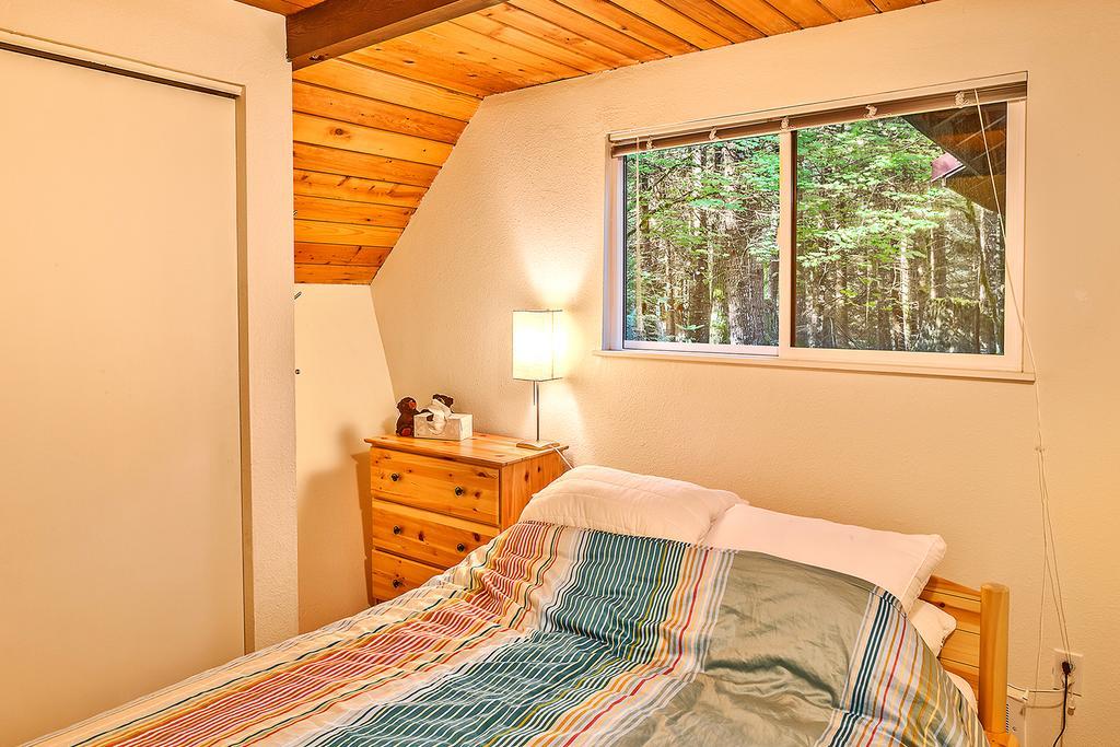 Four Stone Lodge Greenwater Екстериор снимка